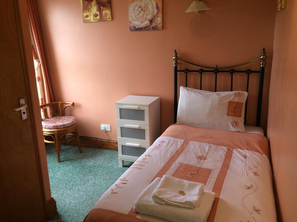 Charlotte House Hotel Пітерборо Екстер'єр фото
