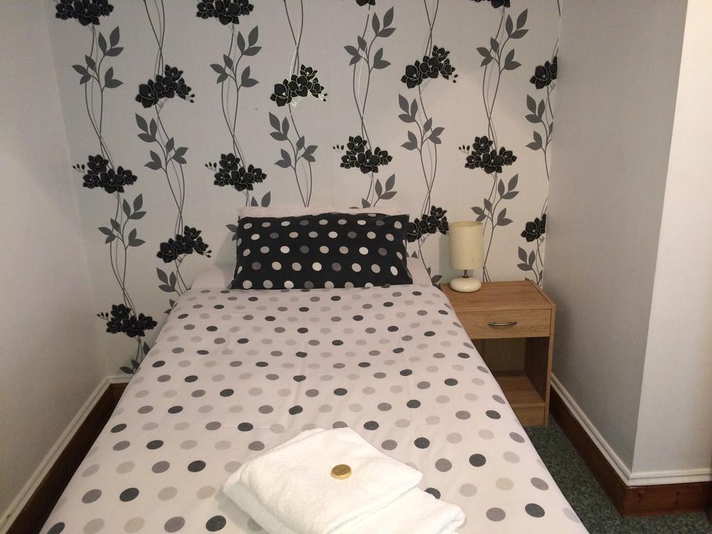 Charlotte House Hotel Пітерборо Екстер'єр фото